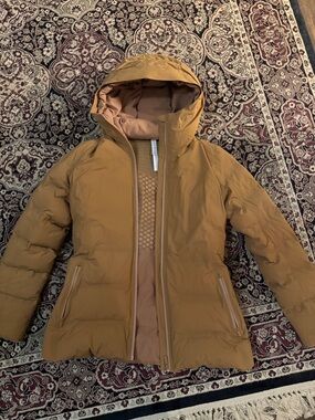 Lululemon Sleet Street jacket size 10